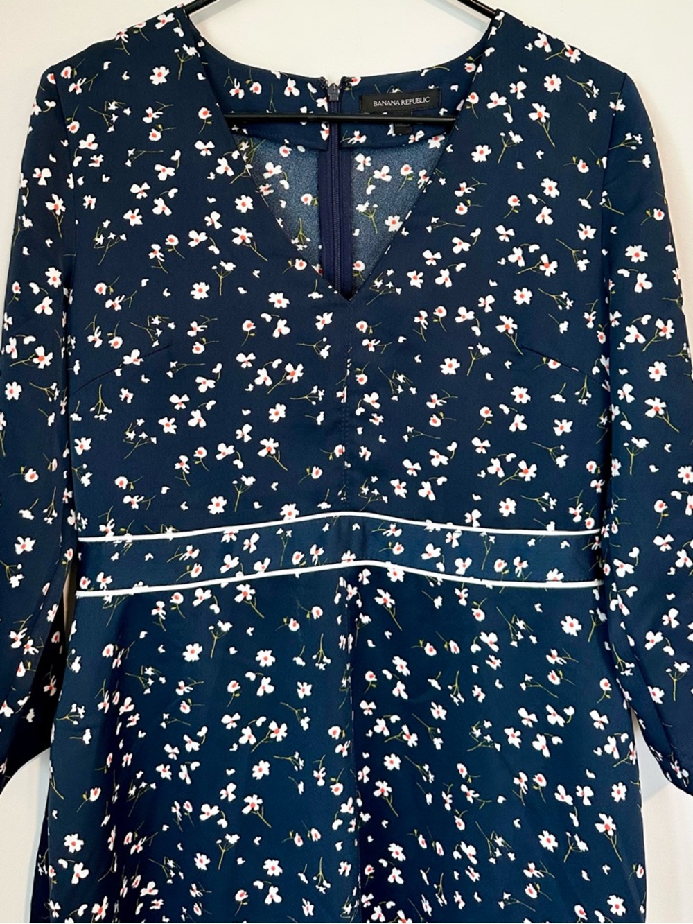 Banana Republic Navy Ditsy Floral A-Line Dress - Size: 6 - Picture 4 of 7